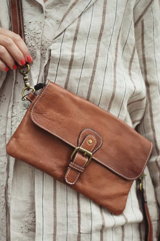 Valnøtt - Jodi Clutch