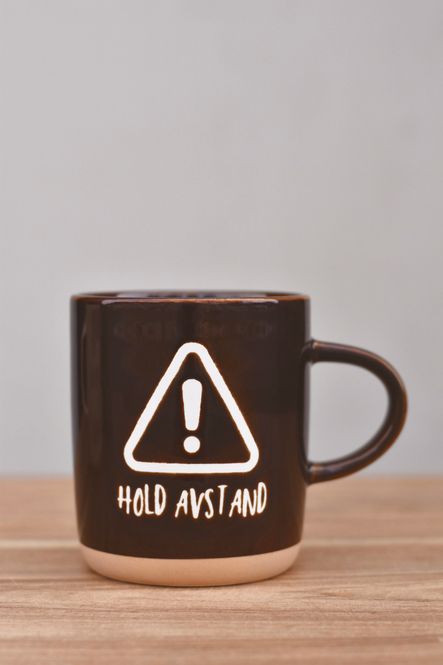 Hovedbilde «Hold Avstand« Krus