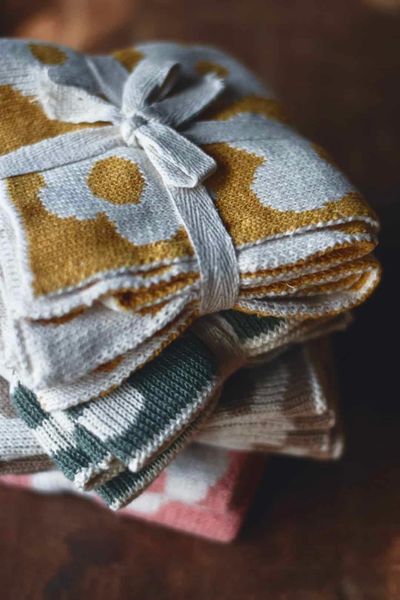 Hovedbilde Gul - Klut m. blomst