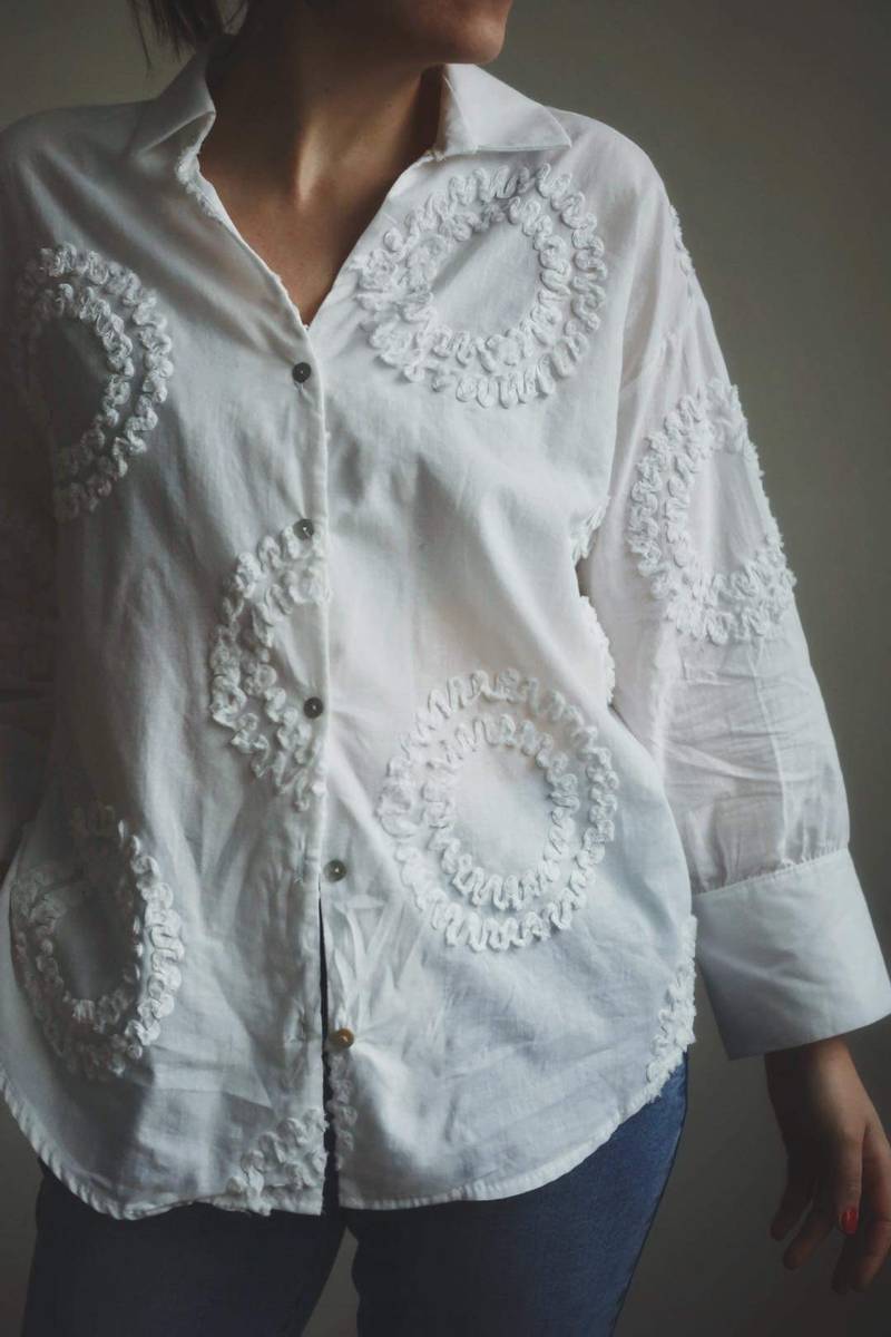 Hvit - Brodert skjorte