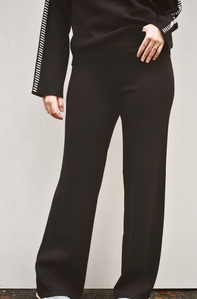 Hovedbilde Sort - yasfonny Strikket ...