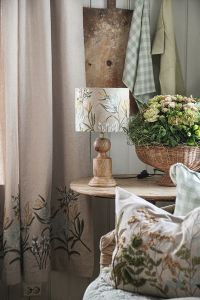 Hovedbilde Eng/Liljer - lampeskjerm