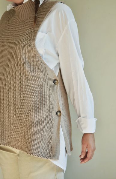 Bilde av Sand - Anette Strikket Vest