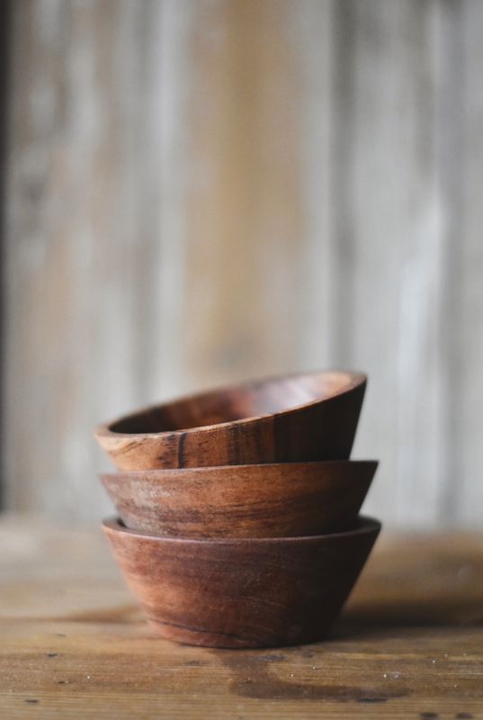 Skål i akasie 10x4 cm